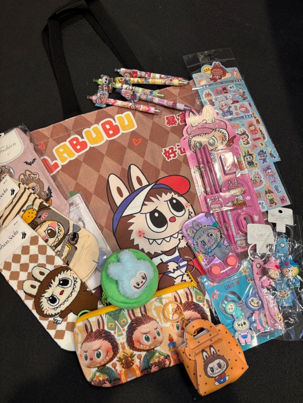💝LABUBU Kids' Brown Character Tote Bag with Matching Monster Accessories Set💖